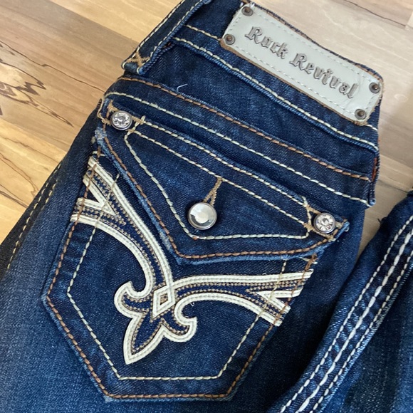 Rock revival jeans - Picture 4 of 9